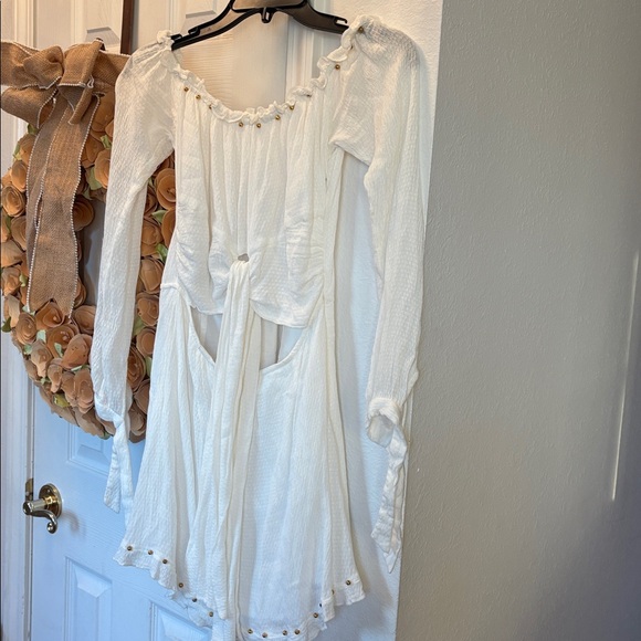 Lovers + Friends Dresses & Skirts - Lovers + Friends Sunrise White Off Shoulder Dress